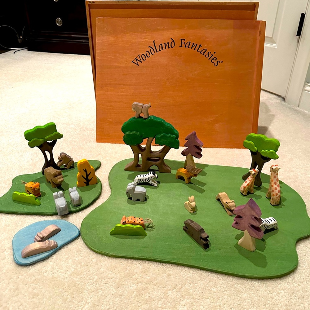 Woodland fantasies - Several wooden pieces to make a jungle scene